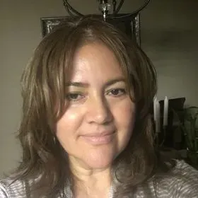 Altar sagrado preparado para ceremonia espiritual